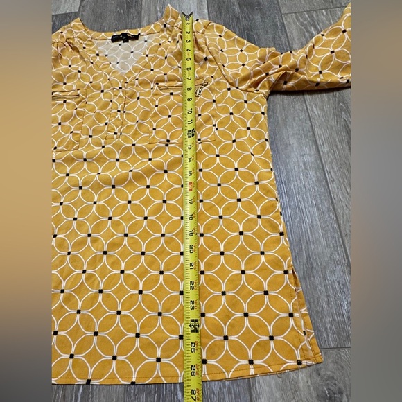 🛍️Adrienne Vittadini Roll up sleeve V-neck blouse with cute pockets size large - Picture 4 of 9